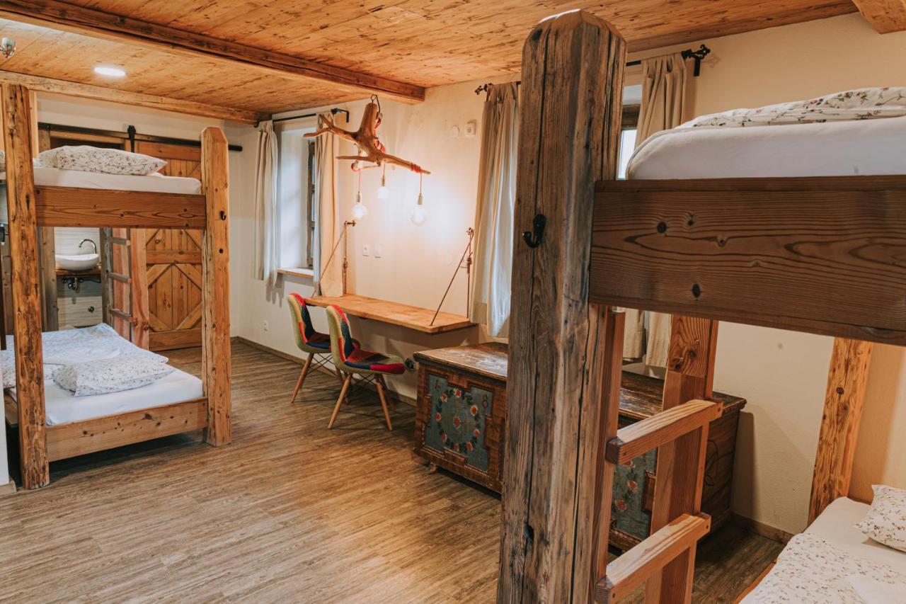 Hostel Lukna Mojstrana Luaran gambar